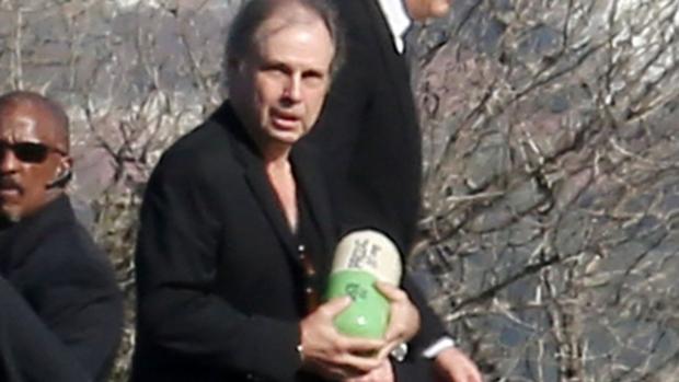 La original urna para las cenizas de Carrie Fisher: una pastilla gigante de Prozac